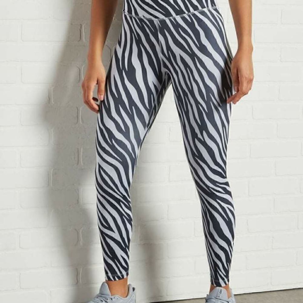 Nike NSW Sportswear Animal Printed Tiger Clash Women's Leggings Compression Pant